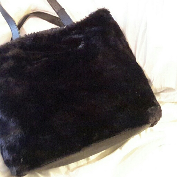 steve madden faux fur black tote NWT - Picture 5 of 5